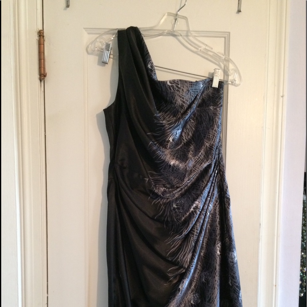 One shoulder dress